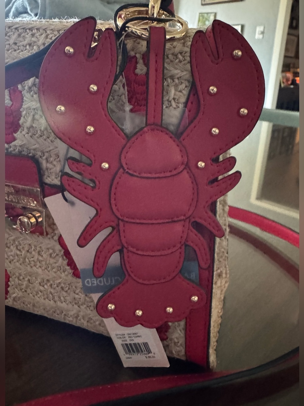 BCBG GENERATIONS Lobster Straw Bag . - Picture 5 of 12